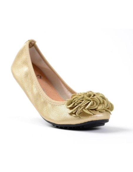 La  ballerine dorée poiur femme à fleur granulée modèle MONCEAU