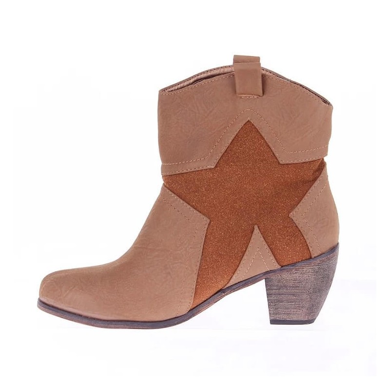 bottines pas cher femme camel cuir à talon avec clous et rivets SEMBAT bottines pas cher femme camel cuir à talon avec clous et rivets SEMBAT
