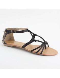 Sandale tendance simili cuir granulé noir lanières et clous dorés PYLA