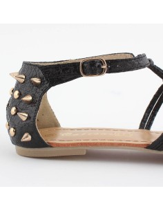 Sandale tendance simili cuir granulé noir lanières et clous dorés PYLA 2