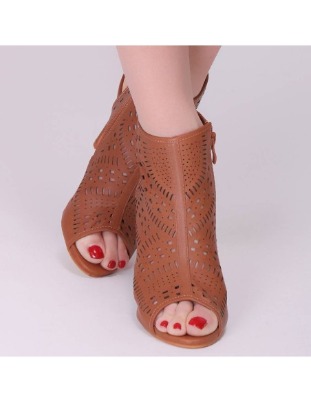 Sandales trouées camel à talon aiguille Camille