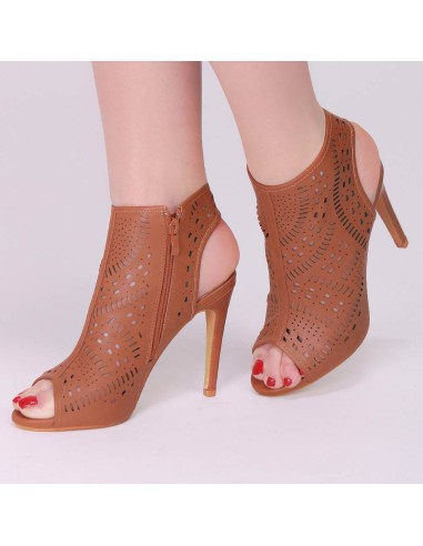 Sandales trouées camel à talon aiguille Camille Sandales trouées camel à talon aiguille Camille