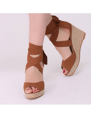 Espadrilles camel à talon compensé à ruban montant ISA Espadrilles camel à talon compensé à ruban montant ISA