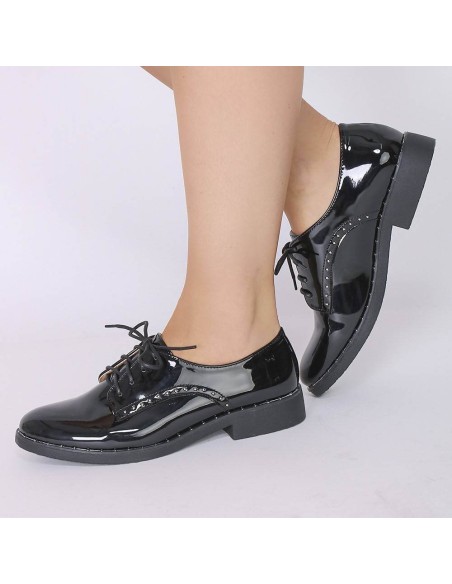 Derby noir verni à clous Natasha